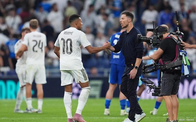 JIUYOUSPORTS-皇家马德里发布备战花絮，关键时刻外线爆发，欧联任务艰巨，资深球员宣示担当的简单介绍