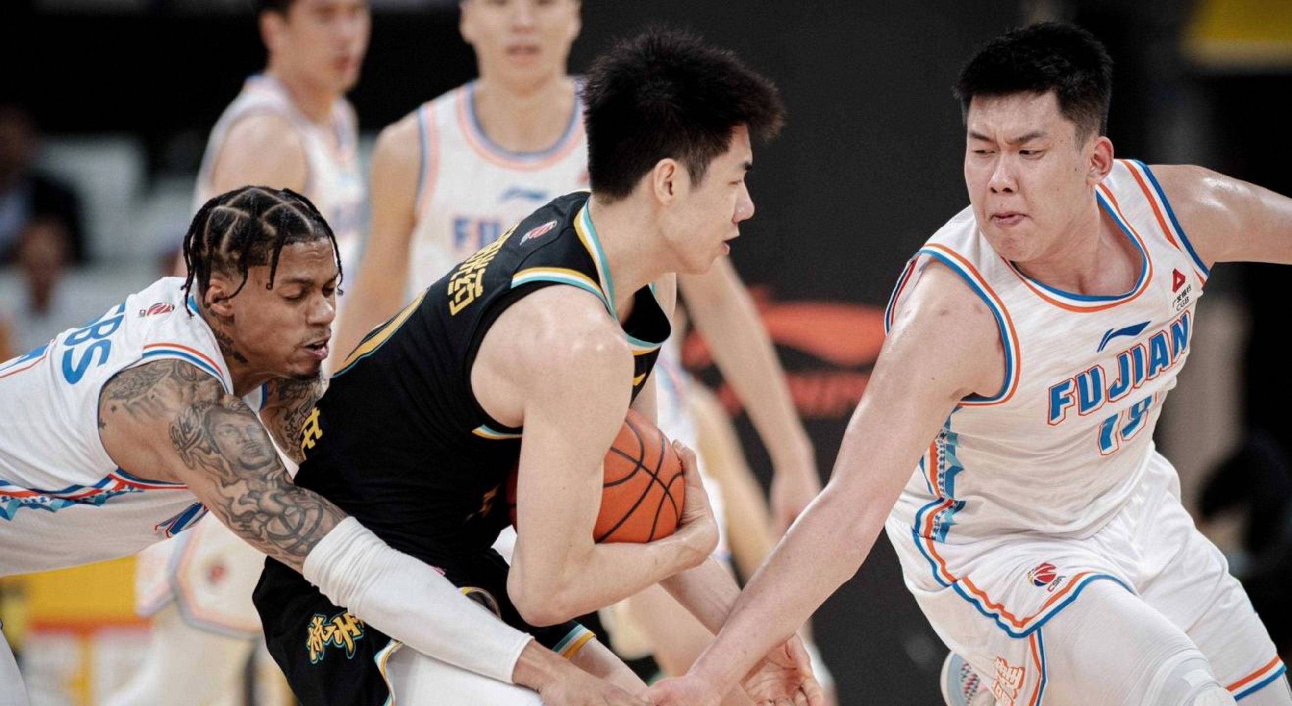 九游体育入口-包含集结日突围战来临；广厦男篮围绕意甲造点机会；话题不断；纪律约束更严格的词条